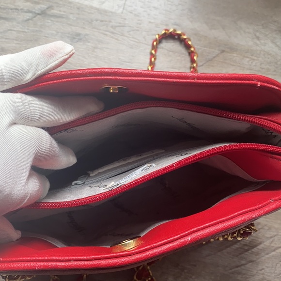 Vintage red leather purse - Picture 4 of 7